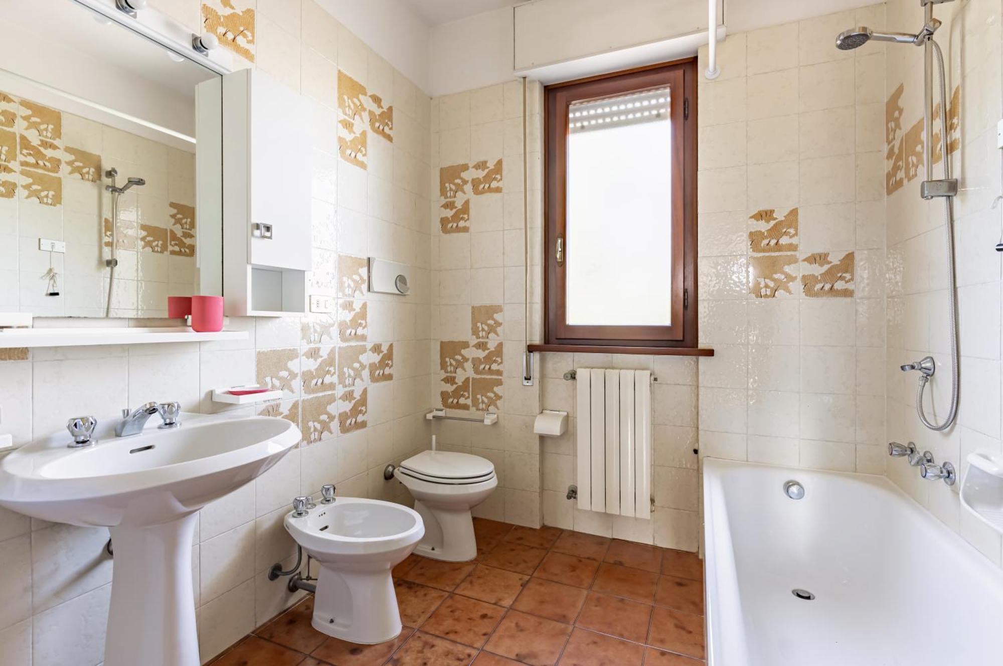 Comfy Apartment With Private Parking Near The Beach! Viareggio Eksteriør bilde