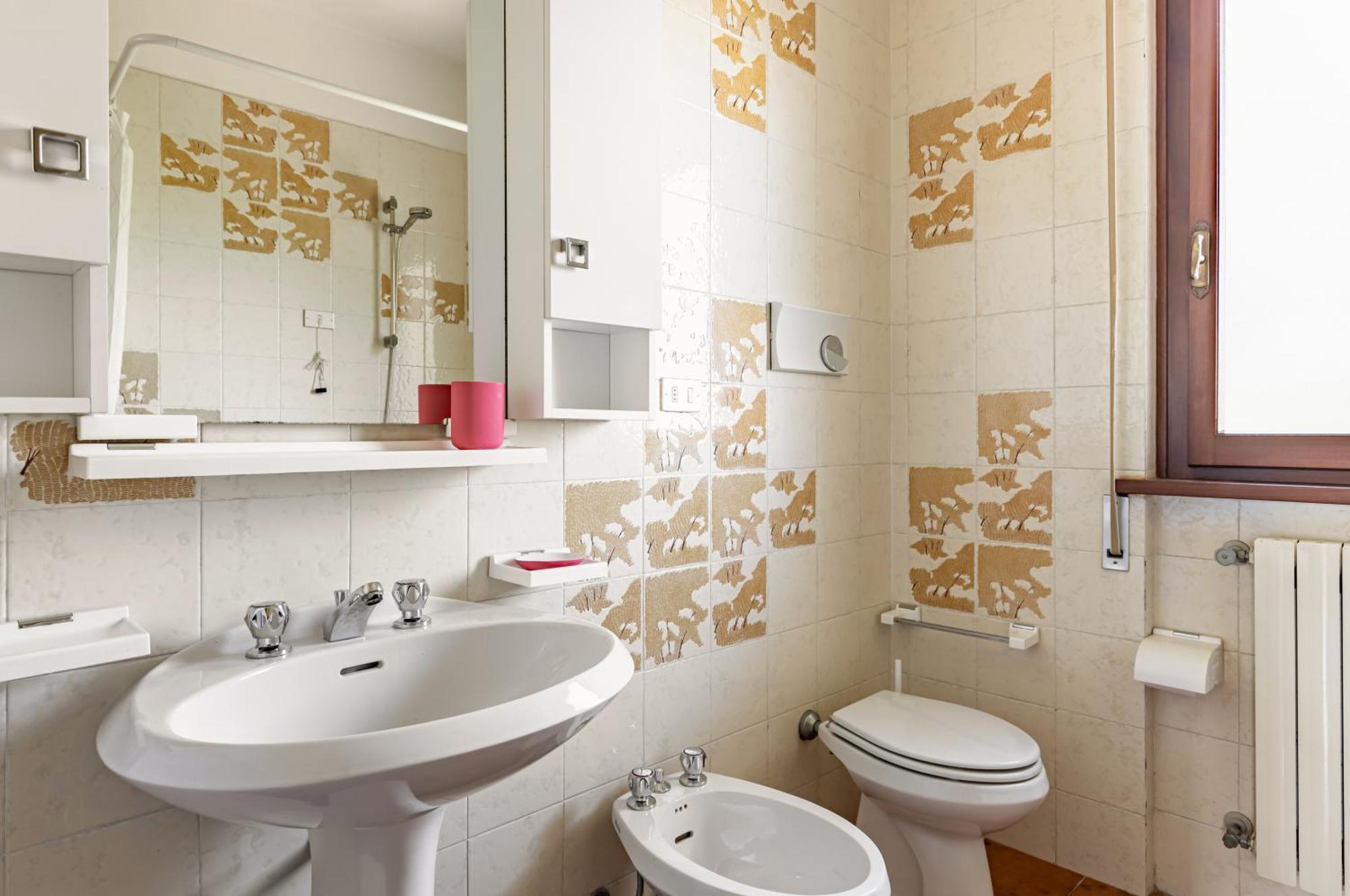 Comfy Apartment With Private Parking Near The Beach! Viareggio Eksteriør bilde